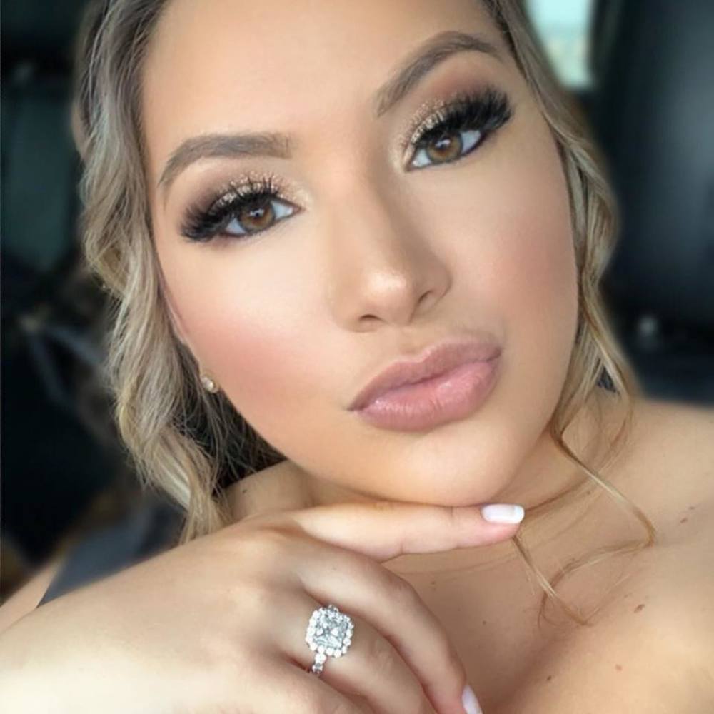 Meet your Posher, Angelique